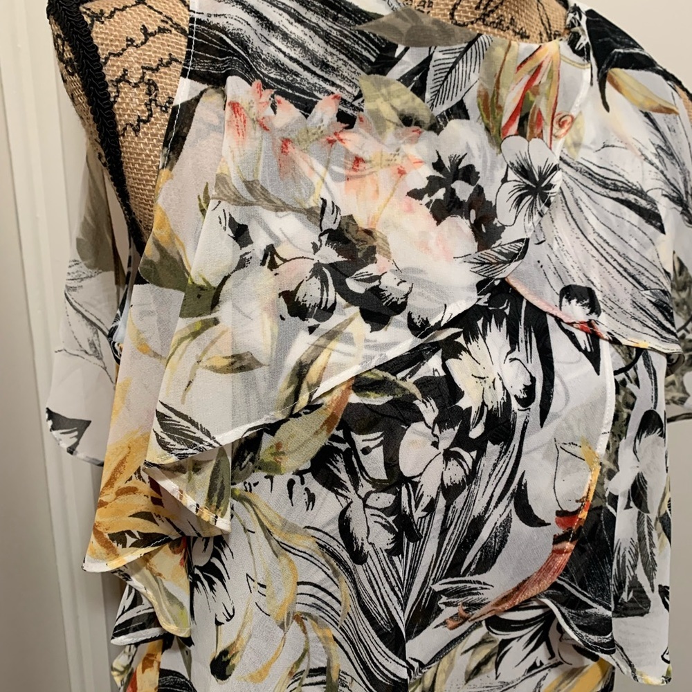 WHBM Floral Cold Shoulder ShortSleeve Blouse S - Picture 6 of 15
